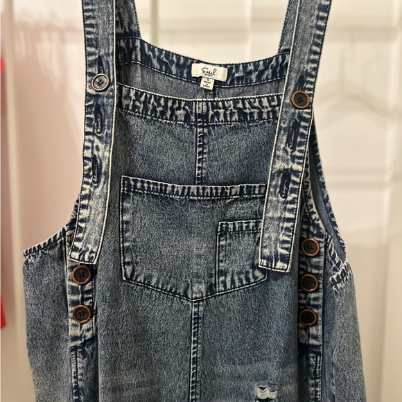 Easel Small Oversize overalls distressed perfect condition - Picture 3 of 5